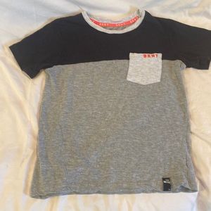 Kids DKNY T shirt size 8
